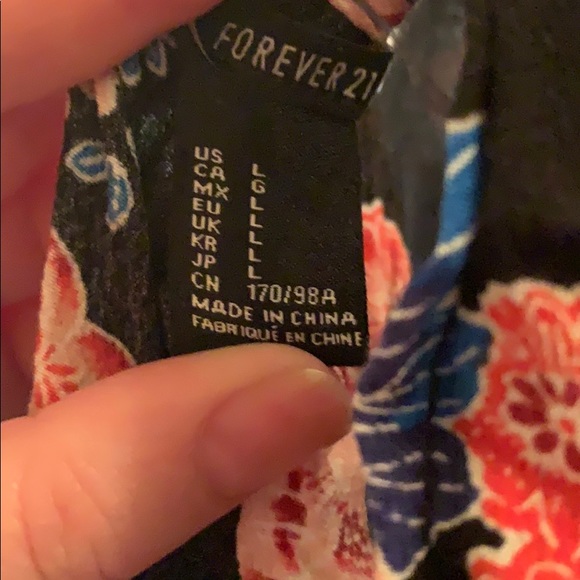 Boho Floral Fringe Large Crop Top - Picture 7 of 7